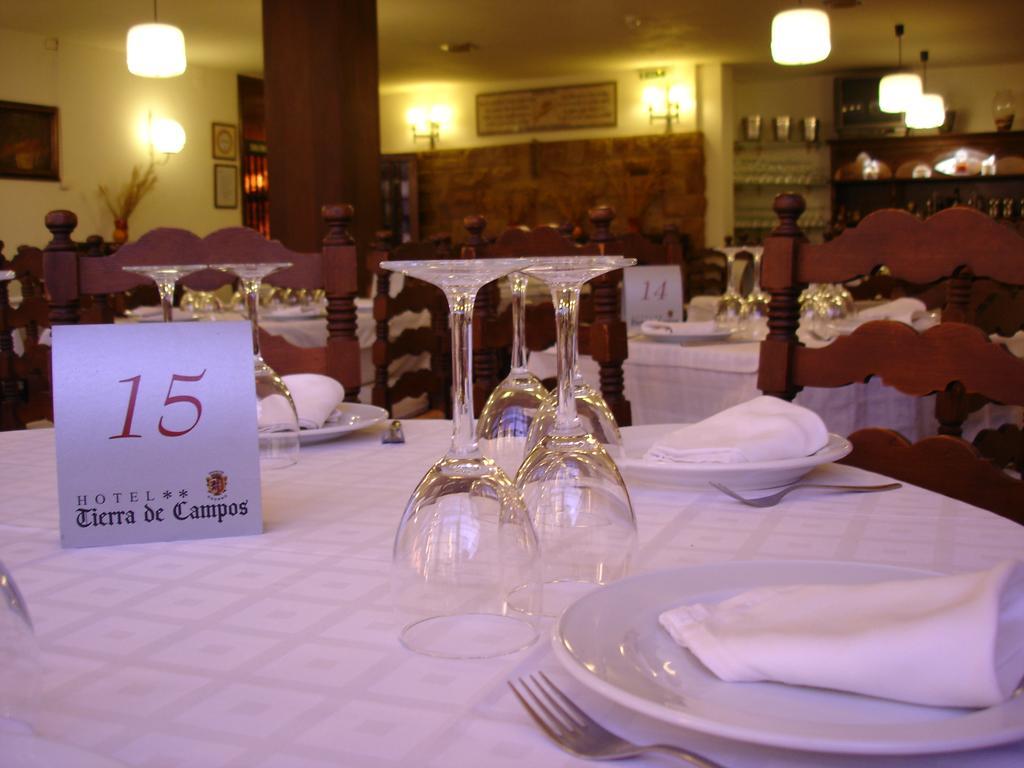 Tierra De Campos Hotel Osorno Restaurant photo